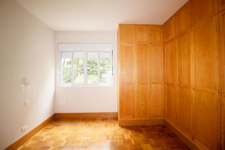 Apartamento à venda com 144m², 2 quartos e 2 vagas Apartamento à venda com 144m², 2 quartos e 2 vagasQuarto