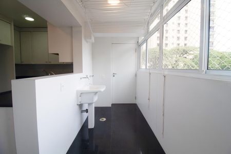 Apartamento à venda com 144m², 2 quartos e 2 vagas Apartamento à venda com 144m², 2 quartos e 2 vagasÁrea de Serviço
