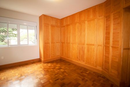 Apartamento à venda com 144m², 2 quartos e 2 vagas Apartamento à venda com 144m², 2 quartos e 2 vagasQuarto