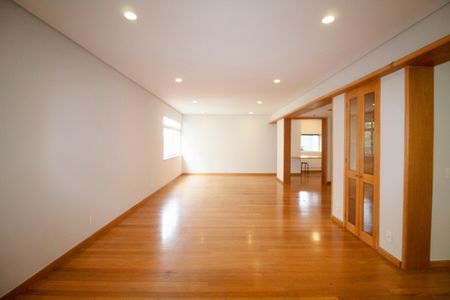 Apartamento à venda com 144m², 2 quartos e 2 vagas Apartamento à venda com 144m², 2 quartos e 2 vagasSala