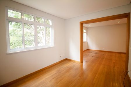 Apartamento à venda com 144m², 2 quartos e 2 vagas Apartamento à venda com 144m², 2 quartos e 2 vagasSala