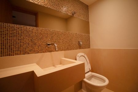 Apartamento à venda com 144m², 2 quartos e 2 vagas Apartamento à venda com 144m², 2 quartos e 2 vagasBanheiro 2