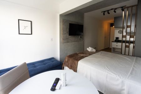 Apartamento à venda com 25m², 1 quarto e sem vaga Apartamento à venda com 25m², 1 quarto e sem vagaSala/Quarto