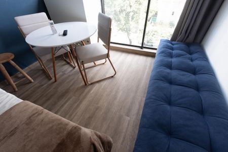 Apartamento à venda com 25m², 1 quarto e sem vaga Apartamento à venda com 25m², 1 quarto e sem vagaSala/Quarto