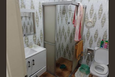 Casa à venda com 300m², 2 quartos e 1 vaga