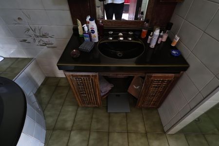 Casa à venda com 176m², 3 quartos e 3 vagasBanheiro da Suíte