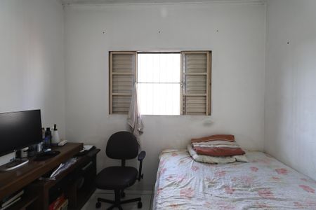 Casa à venda com 176m², 3 quartos e 3 vagasQuarto 2