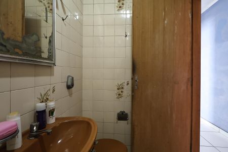 Casa à venda com 176m², 3 quartos e 3 vagasBanheiro 1