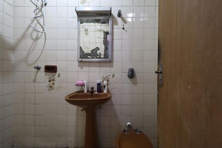 Casa à venda com 176m², 3 quartos e 3 vagasBanheiro 1