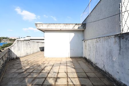 Casa à venda com 176m², 3 quartos e 3 vagasVaranda suite