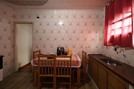 Casa à venda com 176m², 3 quartos e 3 vagasCozinha