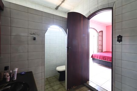 Casa à venda com 176m², 3 quartos e 3 vagasBanheiro da Suíte