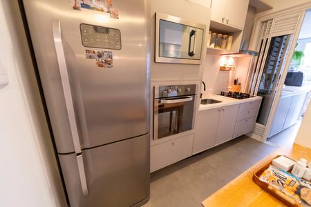 Apartamento à venda com 70m², 2 quartos e 2 vagas Apartamento à venda com 70m², 2 quartos e 2 vagasCozinha