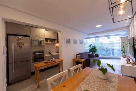 Apartamento à venda com 70m², 2 quartos e 2 vagas Apartamento à venda com 70m², 2 quartos e 2 vagasSala