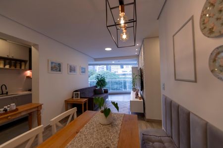 Apartamento à venda com 70m², 2 quartos e 2 vagas Apartamento à venda com 70m², 2 quartos e 2 vagasSala