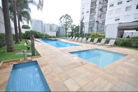 Apartamento à venda com 60m², 3 quartos e 1 vagaÁrea comum - Piscina
