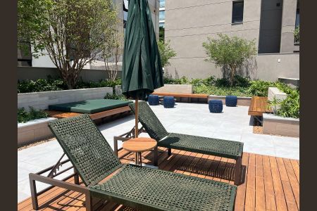 Apartamento à venda com 201m², 4 quartos e 3 vagas Apartamento à venda com 201m², 4 quartos e 3 vagasPiscina