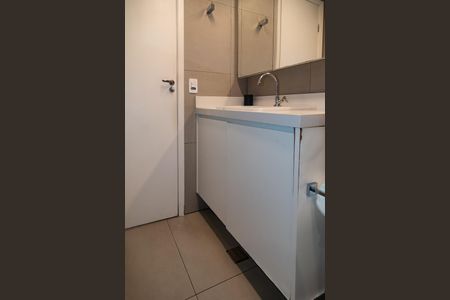 Apartamento para alugar com 36m², 2 quartos e sem vaga Apartamento para alugar com 36m², 2 quartos e sem vagaBanheiro Social