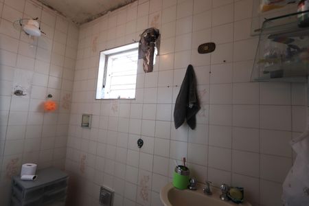 Casa à venda com 75m², 3 quartos e 1 vagaBanheiro da Suíte 2