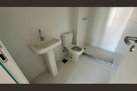 Apartamento à venda com 78m², 2 quartos e 1 vaga Apartamento à venda com 78m², 2 quartos e 1 vagaBanheiro Social