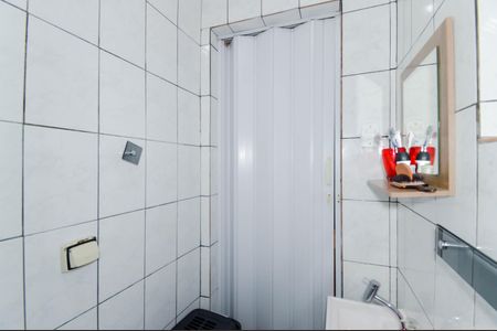 Casa à venda com 200m², 1 quarto e 1 vagaBanheiro Suíte 