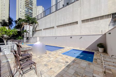 Apartamento à venda com 76m², 3 quartos e 2 vagasÁrea comum - Piscina