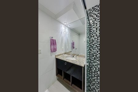 Apartamento à venda com 76m², 3 quartos e 2 vagasBanheiro Social