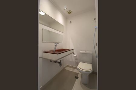 Lavabo de apartamento para alugar com 2 quartos, 82m² em Vila Nova Conceição, São Paulo