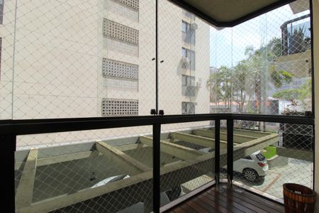 Varanda de apartamento para alugar com 2 quartos, 82m² em Vila Nova Conceição, São Paulo