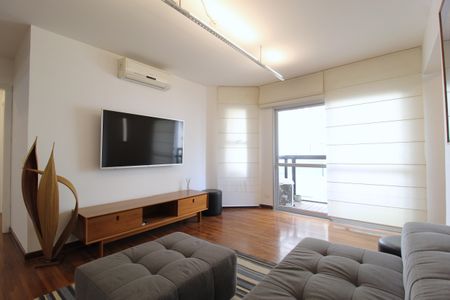 Sala de apartamento para alugar com 2 quartos, 82m² em Vila Nova Conceição, São Paulo