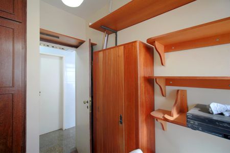 Apartamento para alugar com 205m², 4 quartos e 1 vagaQuarto de Serviço