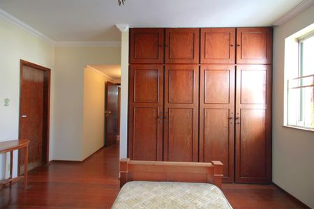 Apartamento para alugar com 205m², 4 quartos e 1 vagaSuíte