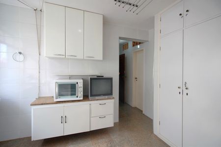 Apartamento para alugar com 205m², 4 quartos e 1 vagaCozinha