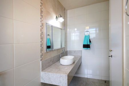 Apartamento para alugar com 205m², 4 quartos e 1 vagaBanheiro da Suíte