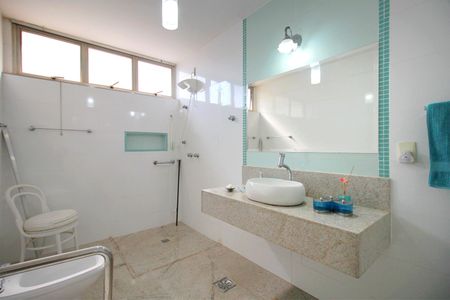 Apartamento para alugar com 205m², 4 quartos e 1 vagaBanheiro