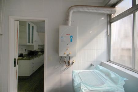 Apartamento para alugar com 205m², 4 quartos e 1 vagaÁrea de Serviço