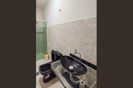 Casa à venda com 520m², 6 quartos e 5 vagas Casa à venda com 520m², 6 quartos e 5 vagasBanheiro 2