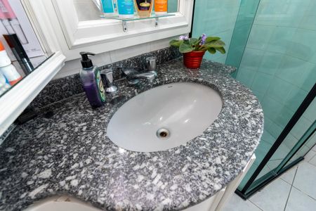 Apartamento à venda com 131m², 3 quartos e 2 vagas Apartamento à venda com 131m², 3 quartos e 2 vagasBanheiro da Suíte 3