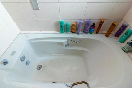 Apartamento à venda com 131m², 3 quartos e 2 vagas Apartamento à venda com 131m², 3 quartos e 2 vagasBanheiro da Suíte 2