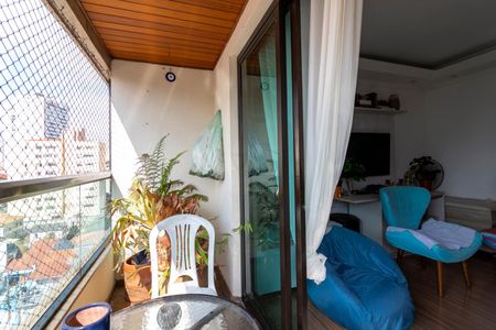 Apartamento à venda com 131m², 3 quartos e 2 vagas Apartamento à venda com 131m², 3 quartos e 2 vagasVaranda da Sala