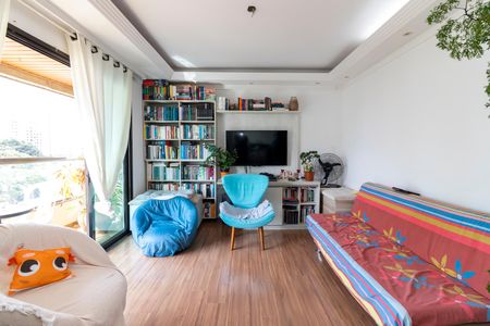 Apartamento à venda com 131m², 3 quartos e 2 vagas Apartamento à venda com 131m², 3 quartos e 2 vagasSala de Estar