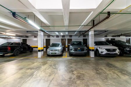 Apartamento à venda com 131m², 3 quartos e 2 vagas Apartamento à venda com 131m², 3 quartos e 2 vagasGaragem