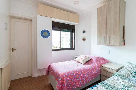 Apartamento à venda com 131m², 3 quartos e 2 vagas Apartamento à venda com 131m², 3 quartos e 2 vagasSuíte 3