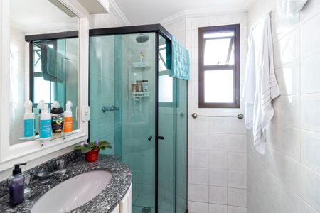 Apartamento à venda com 131m², 3 quartos e 2 vagas Apartamento à venda com 131m², 3 quartos e 2 vagasBanheiro da Suíte 3