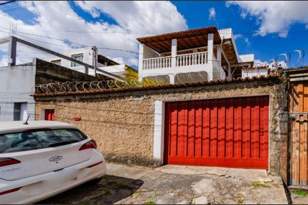 Casa à venda com 188m², 3 quartos e 4 vagasFachada