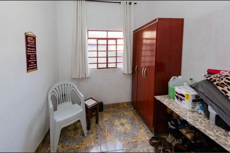 Casa à venda com 188m², 3 quartos e 4 vagasQuarto 2