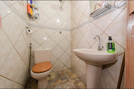 Casa à venda com 188m², 3 quartos e 4 vagasBanheiro suíte