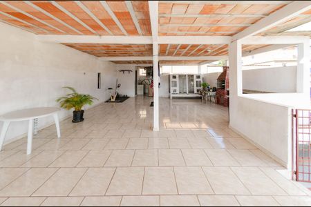 Casa à venda com 188m², 3 quartos e 4 vagasTerraço