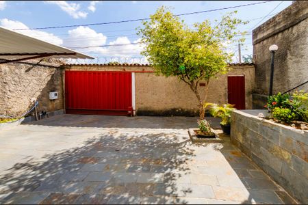 Casa à venda com 188m², 3 quartos e 4 vagasÁrea externa