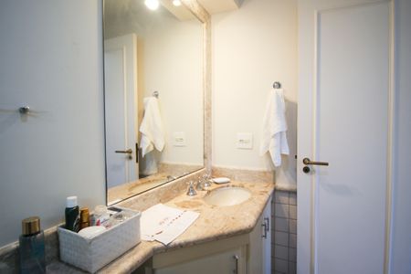 Apartamento à venda com 57m², 1 quarto e 1 vagaBanheiro Suíte